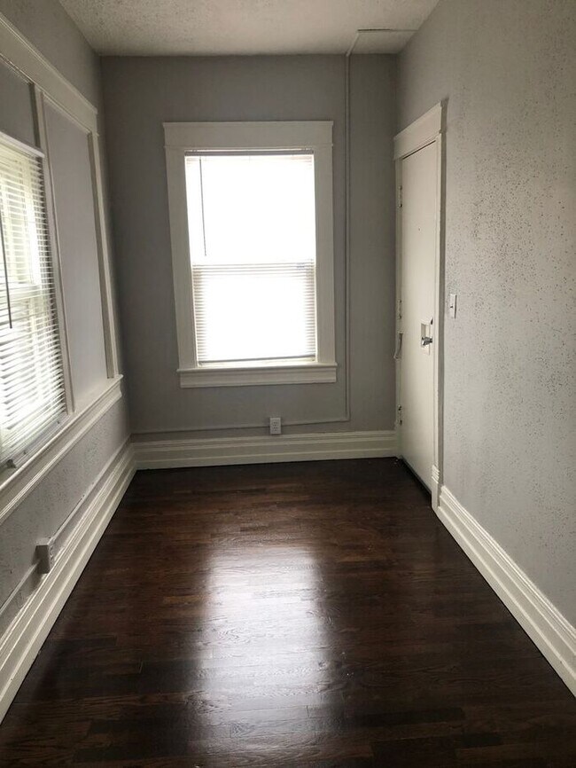 Foto del edificio - 2214 D St