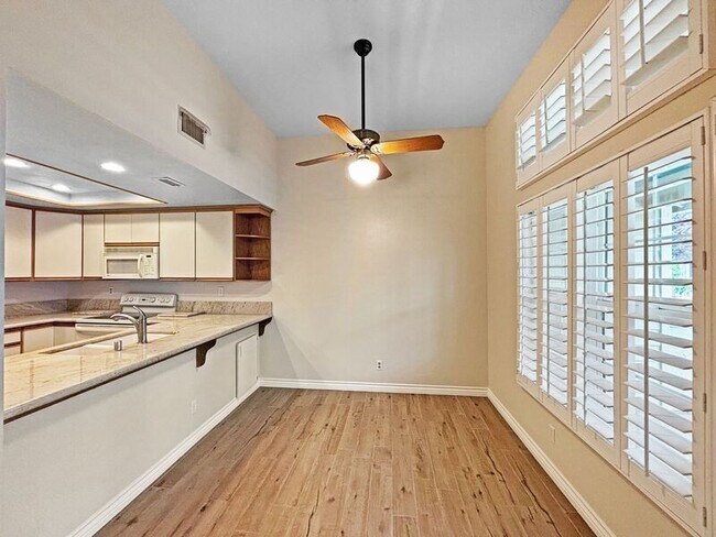 Foto del edificio - 3147 Old Bridgeport Way