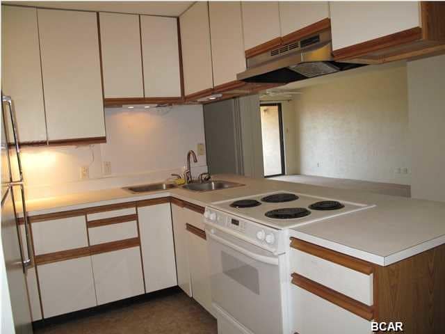 Building Photo - 6901 N Lagoon Dr