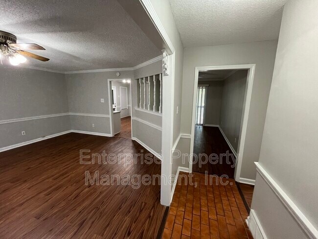 Building Photo - 3748 Rippling Creek Ln