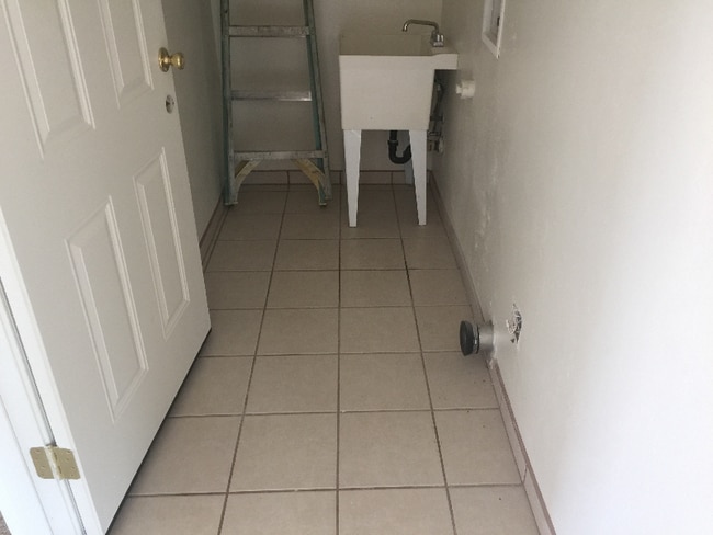 Foto del edificio - 1141 Calle Carmelita