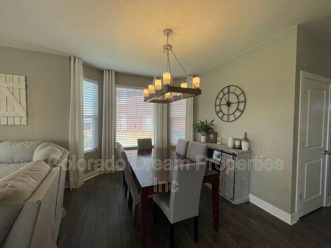 Foto del edificio - 10018 Tall Oaks St