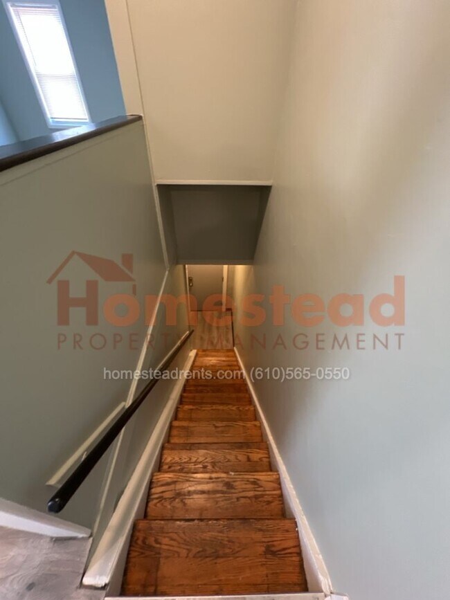 Foto del edificio - 107 S 6th St