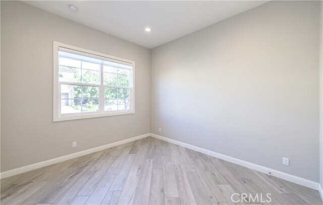 Building Photo - 208 Pinnacle Dr