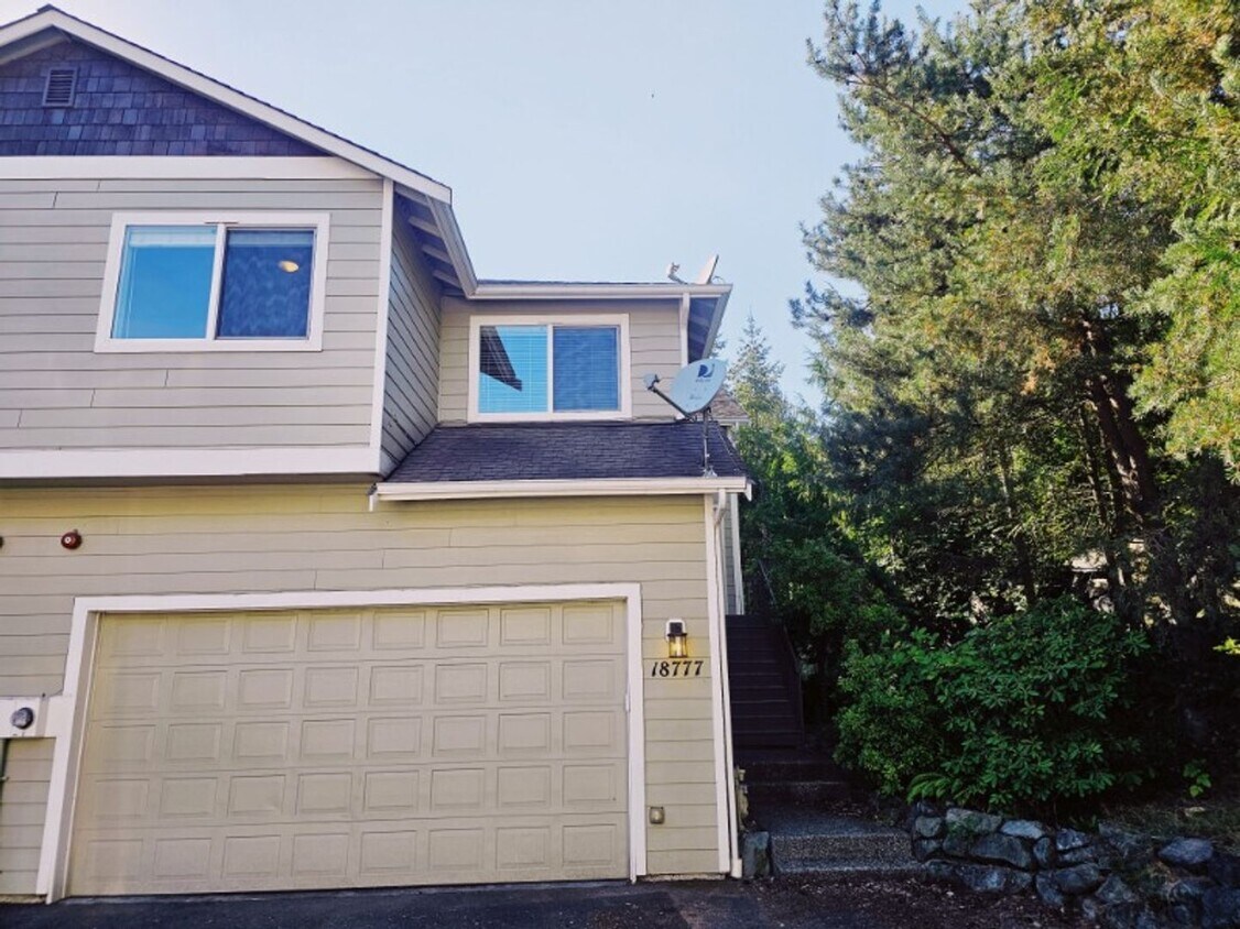 Primary Photo - Morrison Duplex