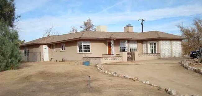 Building Photo - Coming soon 3 bed 2 bath house on the mesa!