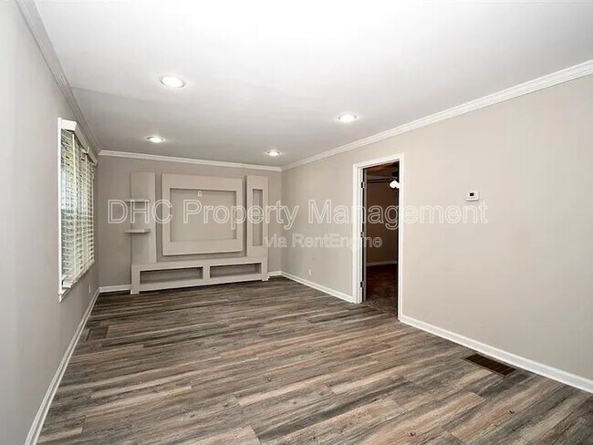 Foto del edificio - 1394 Alverado Way