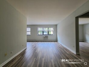 Building Photo - 510 W Briar Pl