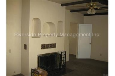 Foto del edificio - 4880 Victoria Ave