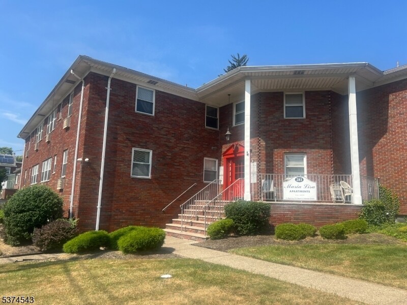Foto principal - 281 Bloomfield Ave