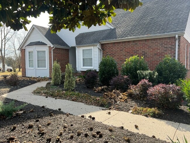 Building Photo - 2654 Crosspark Dr