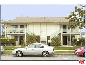 Building Photo - 2337 W Gramercy Ave