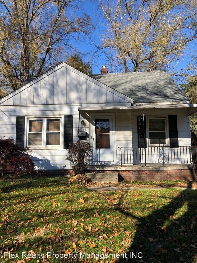 3 br, 1.5 bath House 1944 Loxley House Rental in Toledo, OH