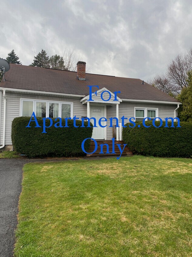 Foto principal - 105 Hunt Ave