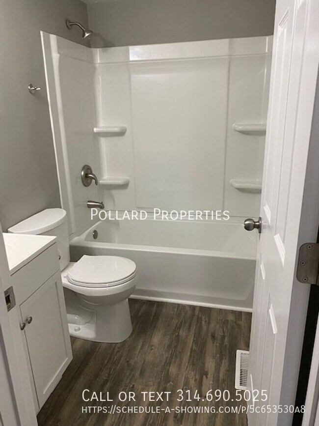 Foto del edificio - 200 Bedford Dr