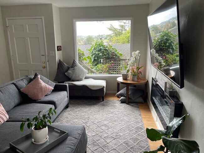 Living Room - 162 Almonte Blvd