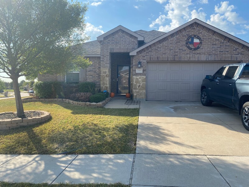 Primary Photo - 396 Meadow Ridge Dr