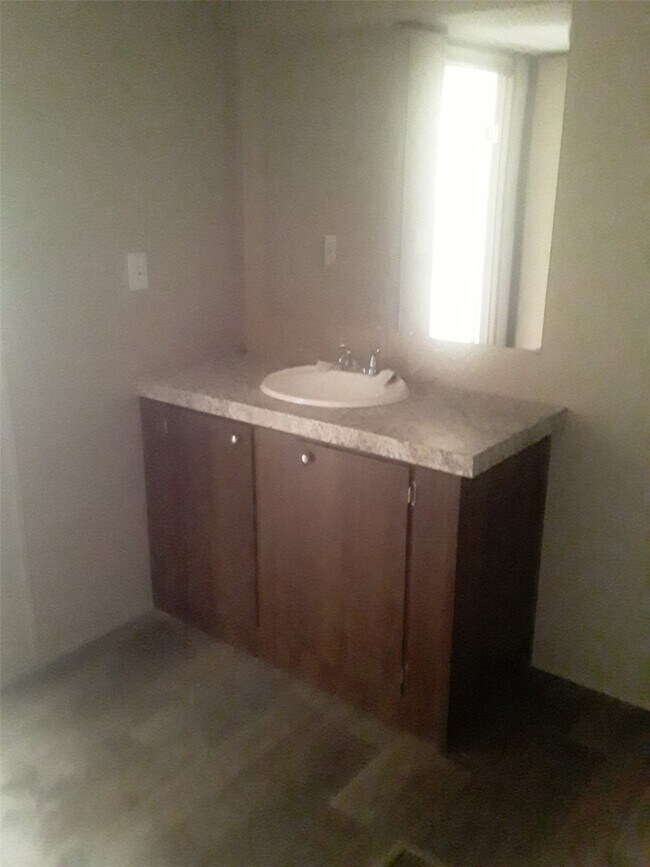 Foto del edificio - 4790 Wickwillow Ln