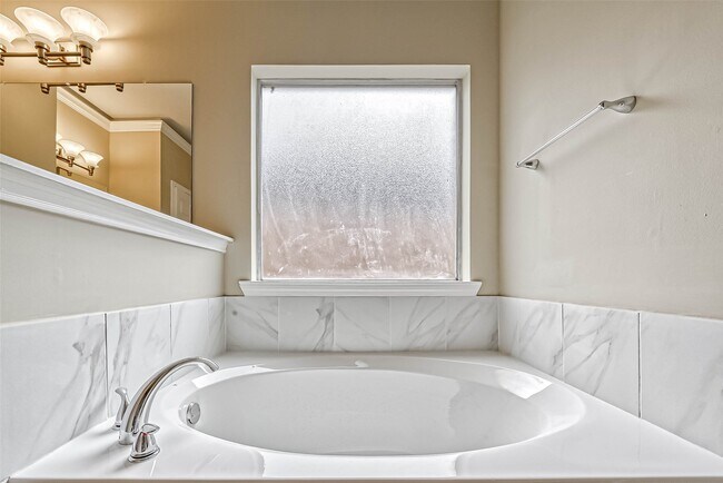 Foto del edificio - 7331 Colony Bend Ln