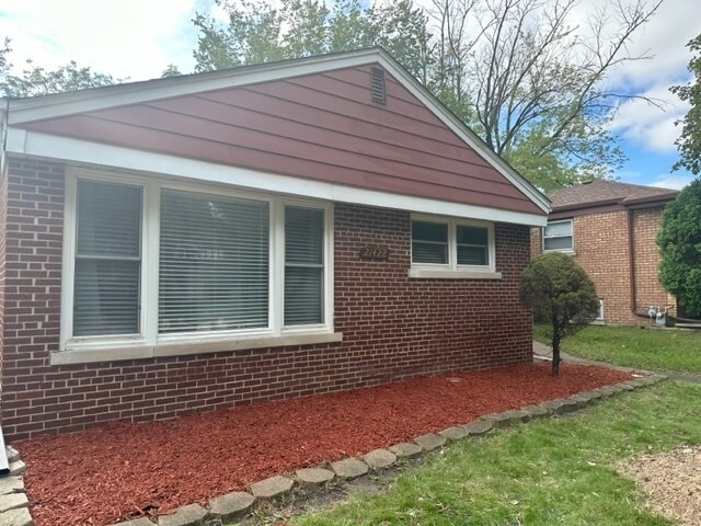 Foto principal - 21422 Jeffrey Dr
