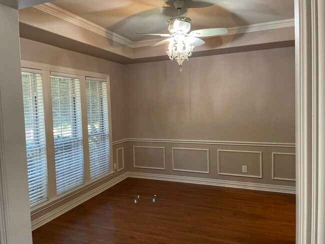 Foto del edificio - 3014 S Manor Ct