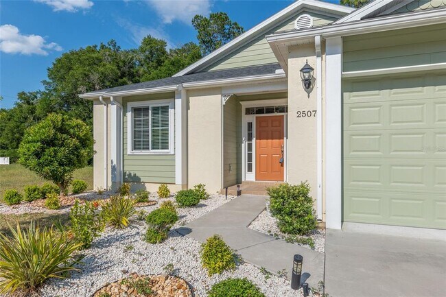 Foto del edificio - 2507 NE 33rd Ct