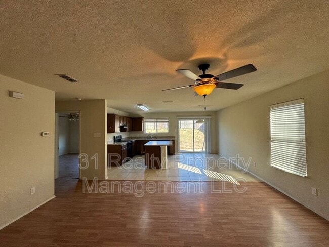 Building Photo - 1415 Swan Ridge Dr