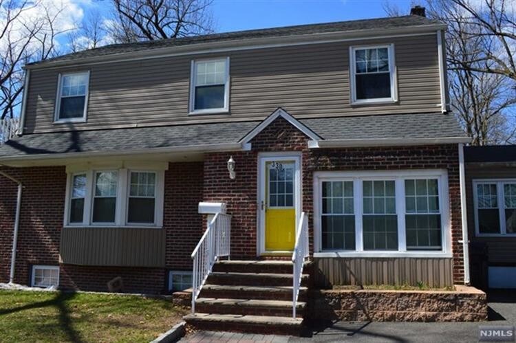 Primary Photo - 330 Manor Rd
