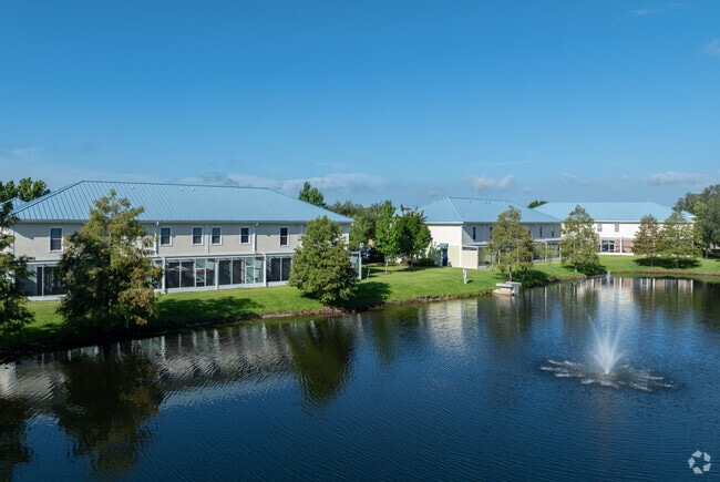 Building Photo - Heritage Key Villas