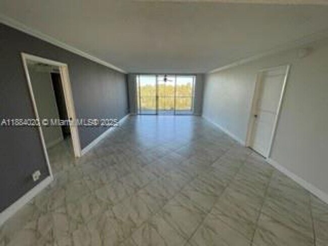 Photo - 3960 Oaks Clubhouse Dr