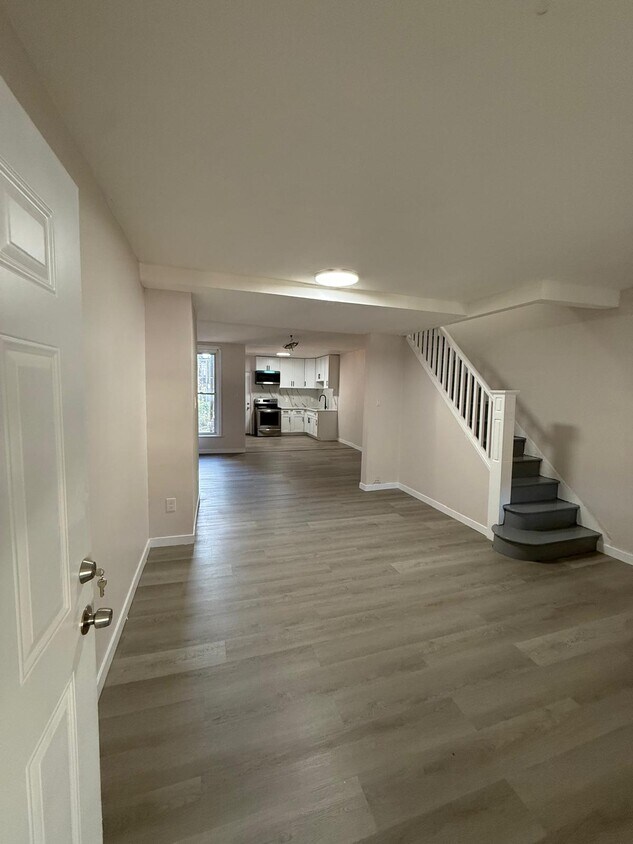 Foto principal - 426 E Eleanor St