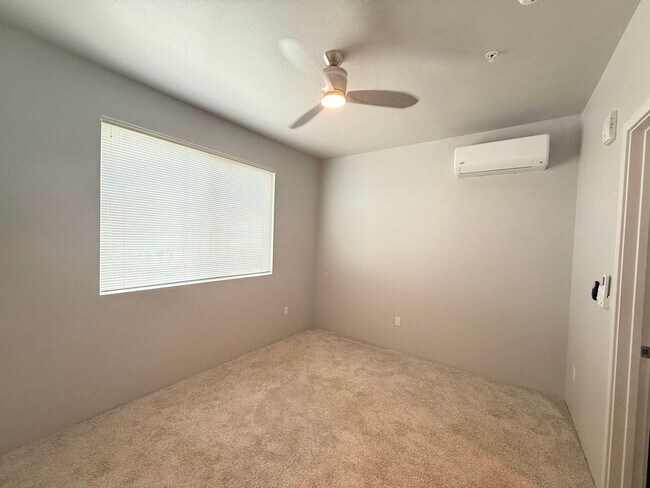 Building Photo - MOVE IN READY! 1 Bd, 1 Ba in Kaikea At Ho'opili