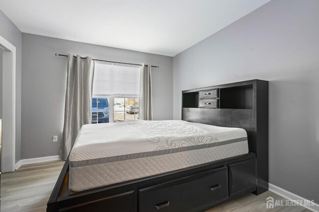 Building Photo - 1228 Morning Glory Dr