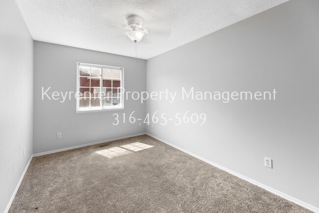 Building Photo - 1610 Summerwood St