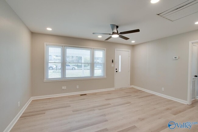 Foto del edificio - 3916 Troy Swasey Blvd SW