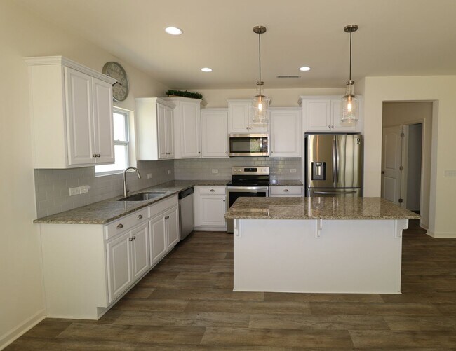 Foto del edificio - 4740 Wesmar Ct