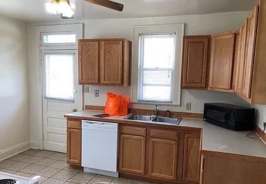 Building Photo - Charming 3-Bedroom Home in the Heart of Co...