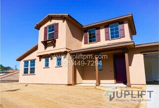 Building Photo - 2412 Medley Ln