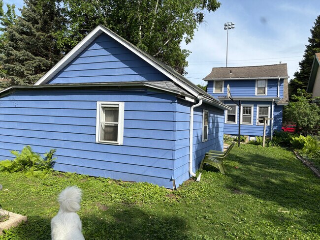 Foto del edificio - 944 E Mifflin St