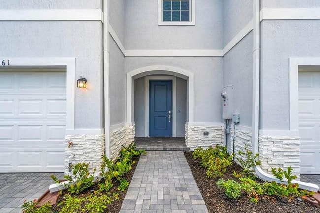 Building Photo - 4159 Lagoon Shore Dr