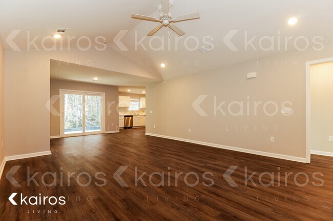 Building Photo - 109 Cottage Grove Rd.