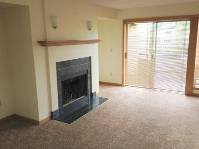 Foto del edificio - 4980 S Landing Dr