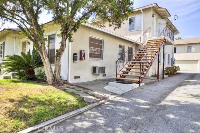 Foto del edificio - 1209 E Lexington Dr