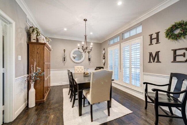 Building Photo - Prestigious 4-3.5-2 w POOL in Grapevine, C...