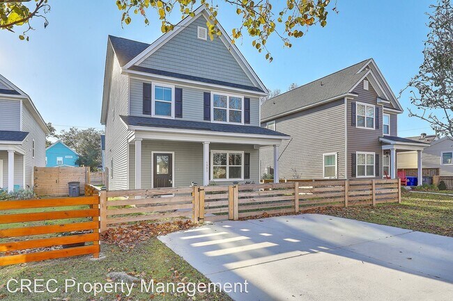 Building Photo - 3 br, 2.5 bath House - 4985 Chateau Avenue