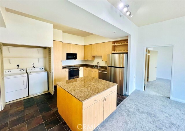 Foto principal - 388 E Ocean Blvd