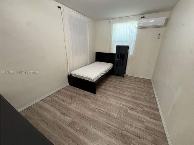 Foto del edificio - 370 NW 188th St