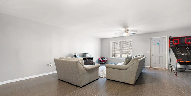 Foto del edificio - 209 Townview Dr