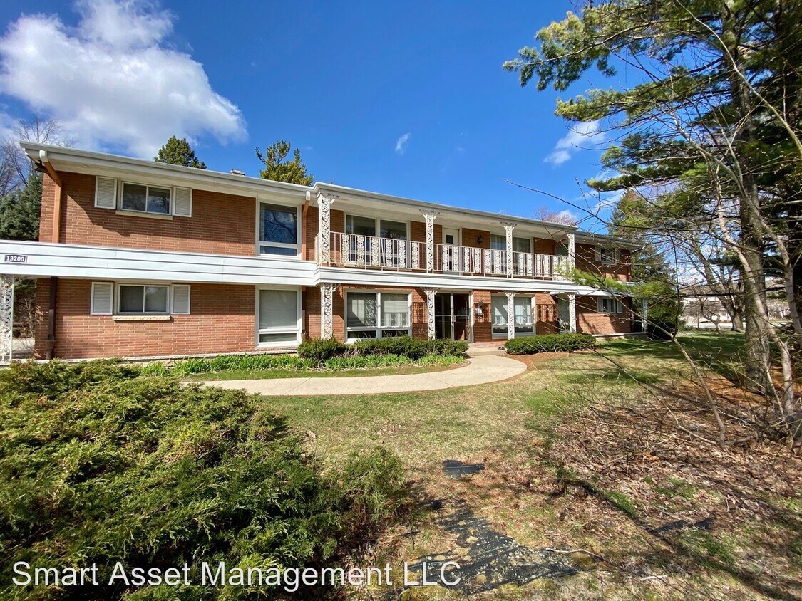 Foto principal - 13200 W Bluemound Rd