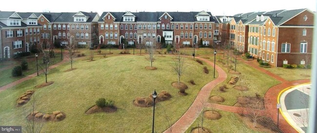 Building Photo - 8043 Reserve Way